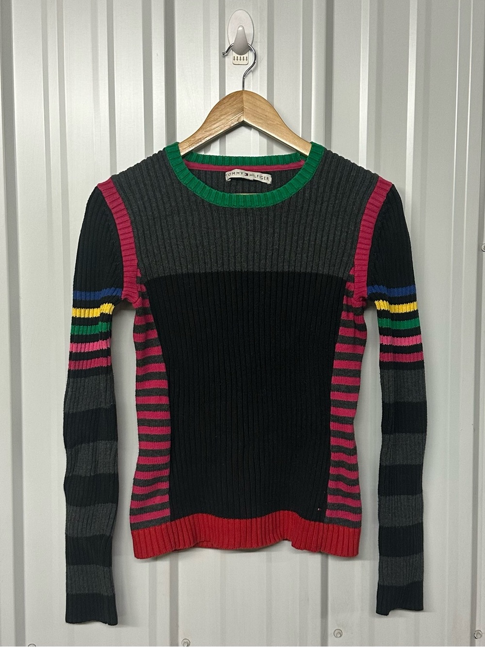 Vintage Tommy Hilfiger 90s Colorblock Striped Knit Sweater Preppy Y2K
